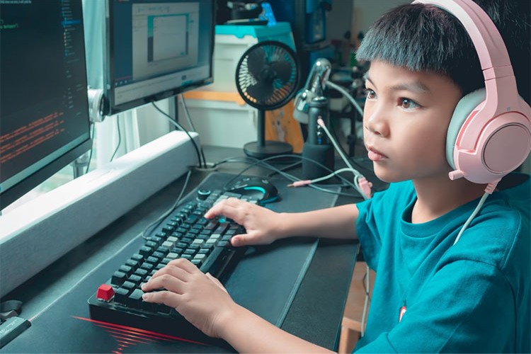 Çin, çevrim içi oyunlara kısıtlama getiriyor