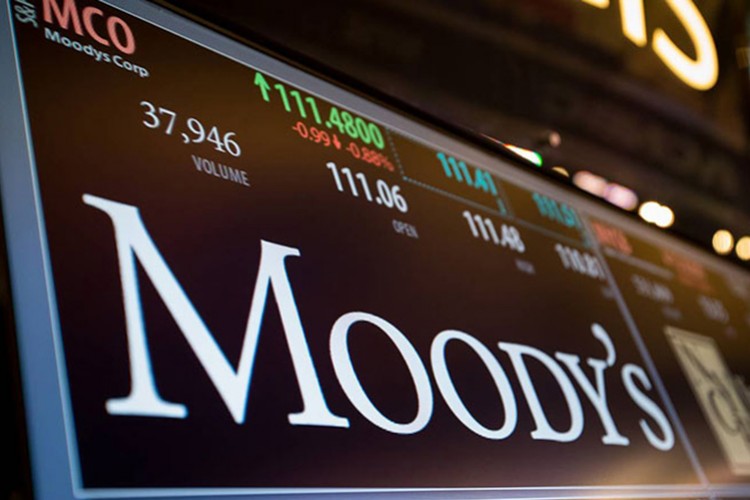 Türkiye'nin kredi notunu düşürdü