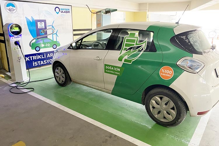 Elektrikli araç satışı dünyada %81, Türkiye'de ise %154 arttı