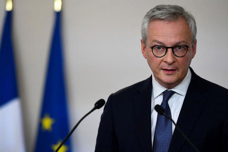 Fransa, Rusya'nın SWIFT'ten çıkarılmasından yana