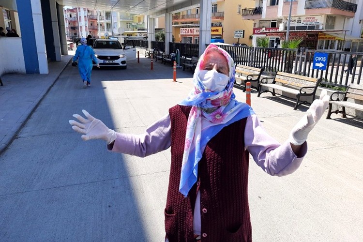 Korona ekonomide kadınları vurabilir