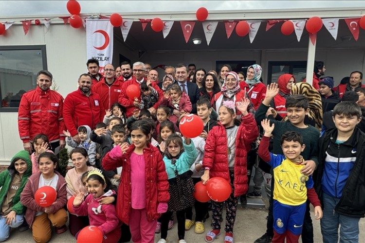 Osmaniye'de 100. Yıl Kütüphanesi açıldı