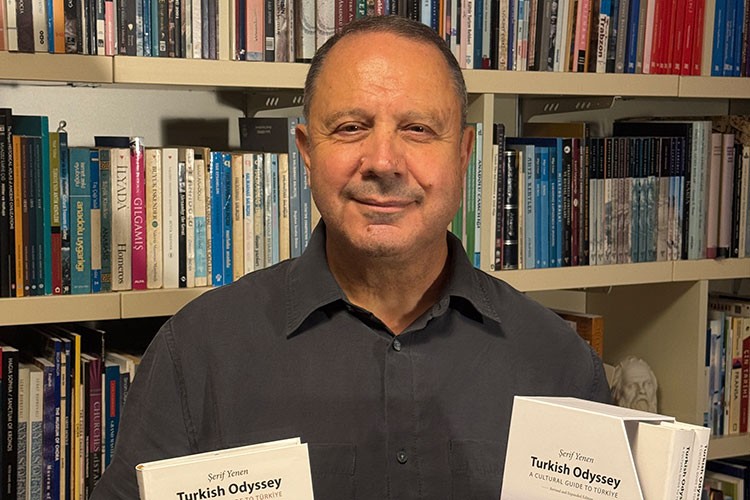 Şerif Yenen'in Turkısh Odyssey kitabına ABD'den ödül yağdı