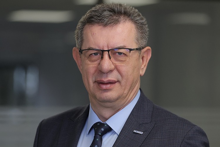 Bir köyün tüm elektrik sayaçları uydudan okunuyor