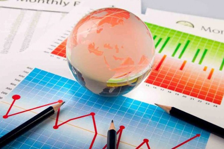 İnşaatta düştü, perakendede arttı