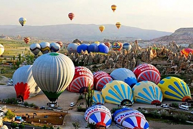 Kapadokya'da yıl rekorlarla başladı
