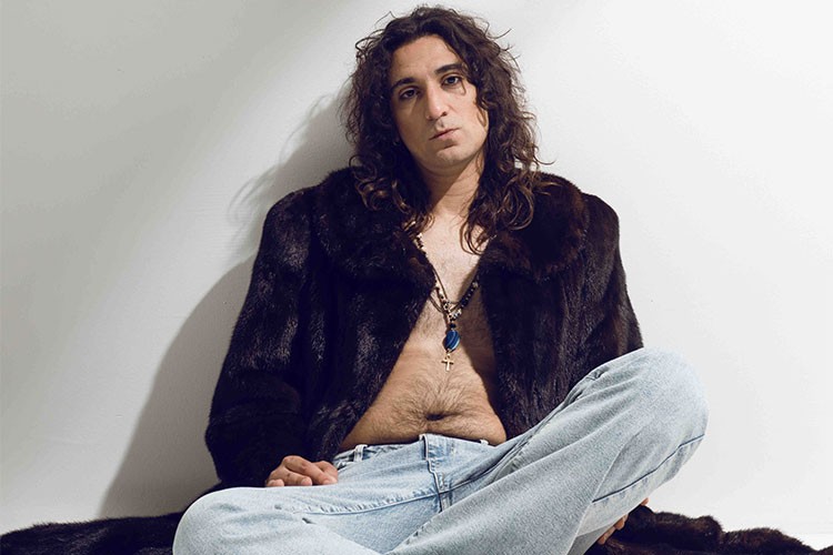 Duygu dolu bir isyan