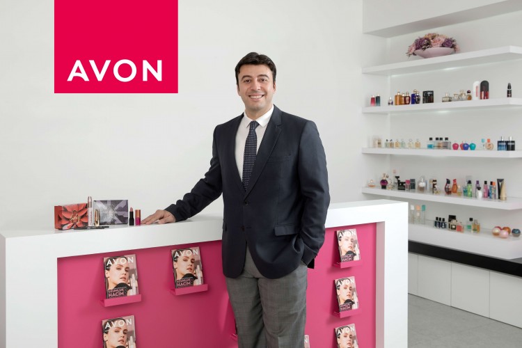 Avon, deprem bölgesindeki kadınlar için bir olmaya devam ediyor