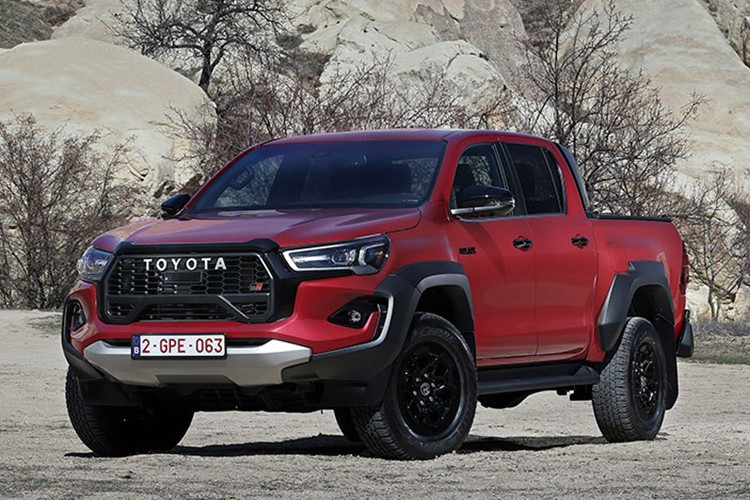 Toyota'nın Efsanesi Daha Güçlü ve Daha Sportif