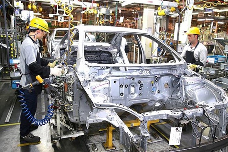 Otomotiv üretimi geçen yıla göre azaldı