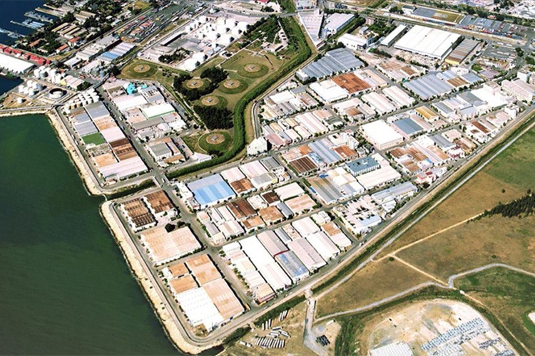 Mersin Serbest Bölgesi'nde üç üstyapı yatırımcıların kullanımına verilecek