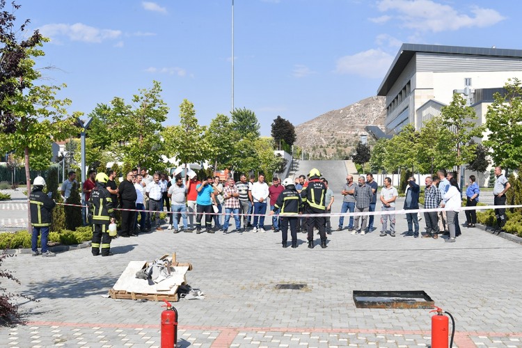 Önce eğitim sona tatbikat