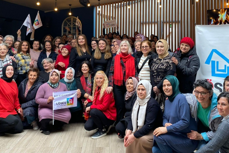 KADINLAR GÜNÜNDE LÖSEV İSTANBUL' DAN ANLAMLI ETKİNLİK