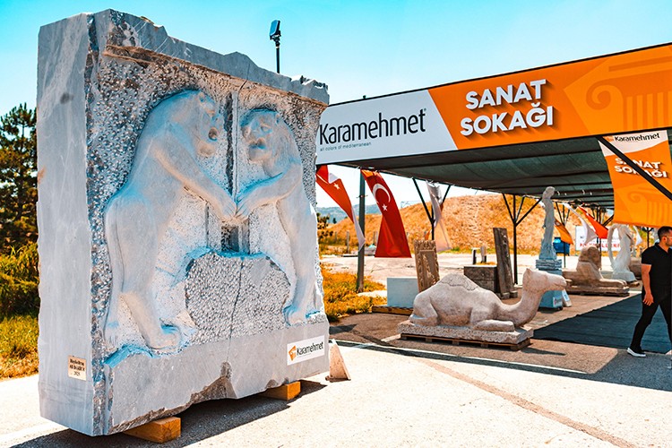 Blok mermer fuarı büyük ilgi gördü