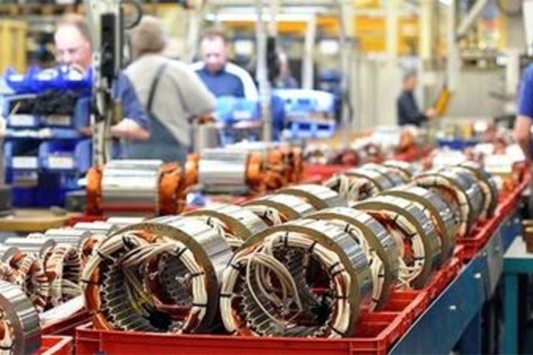 AB'de sanayi üretimi kasımda yükseldi