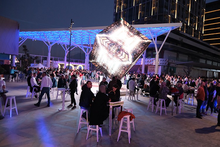 Bursa'daki "Downtown Eğlence ve Yaşam Merkezi" tanıtıldı