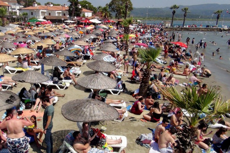 Yerli turistler 47,8 milyar lira harcadı