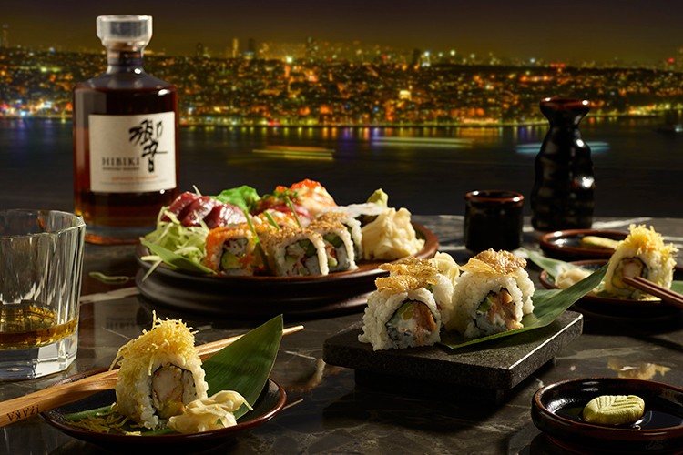 Izaka Terrace'da Uzakdoğu Esintileri