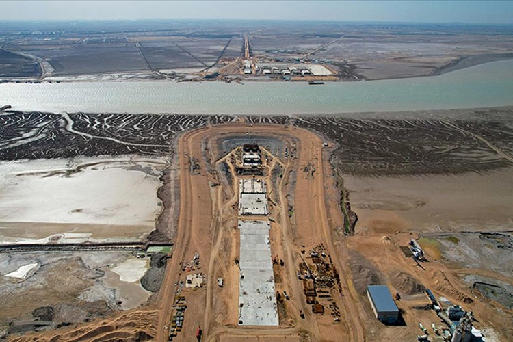 Hürmüz'e alternatif Kalkınma Yolu