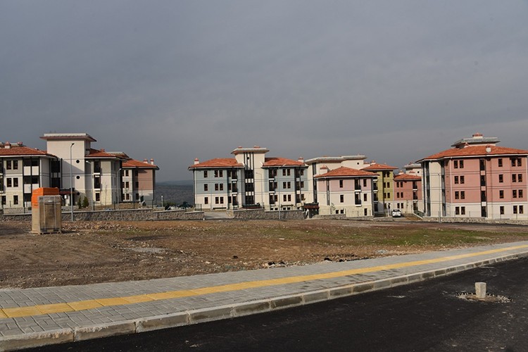 2 gün önce sıraya girdiler