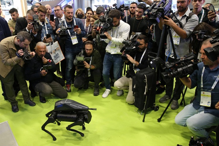 Sarsılmaz'ın yeni vizyonu robot silah sistemi "SARBOT"