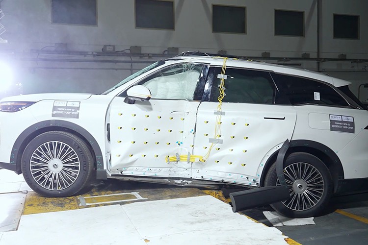 Euro NCAP Testlerinden Başarıyla Geçti