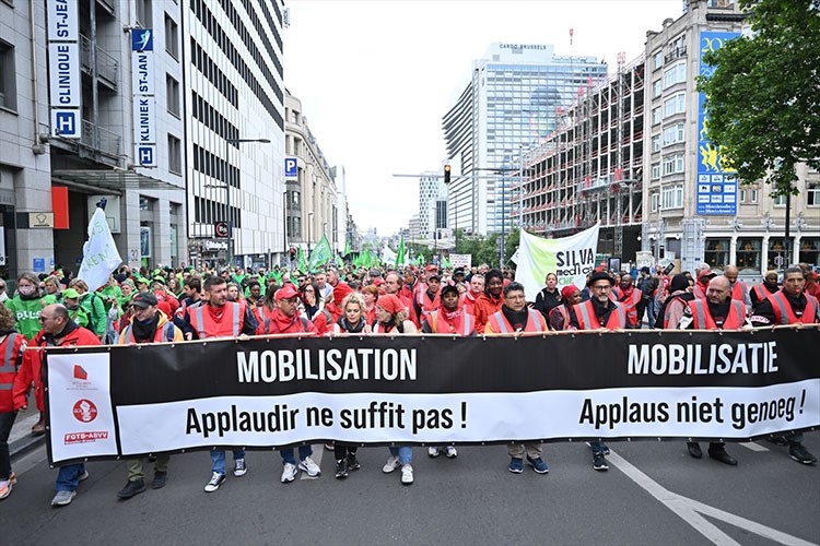 Brüksel'de sosyal harcama kesintileri protesto edildi