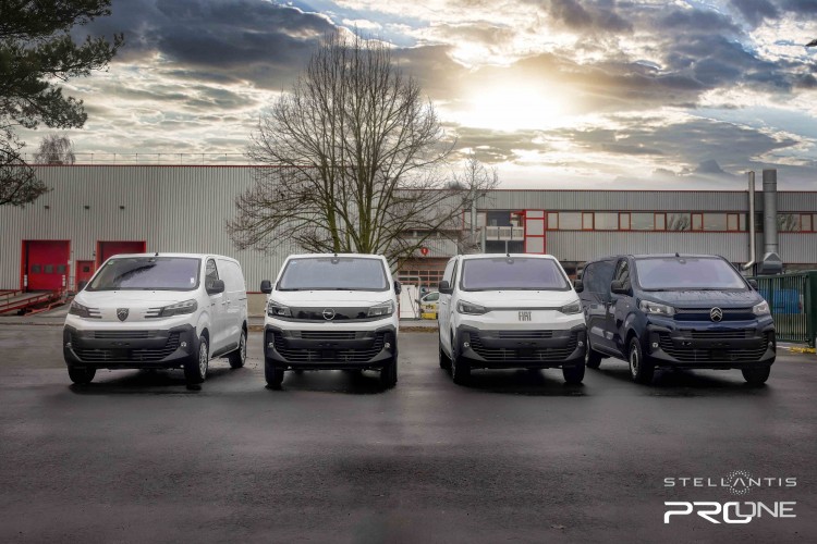 Stellantis Pro One Küresel Ticari Araç Liderliğine Doğru Emin Adımlarla İlerliyor