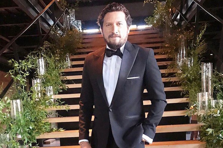 Ünlü yıldızlar onun peşinde