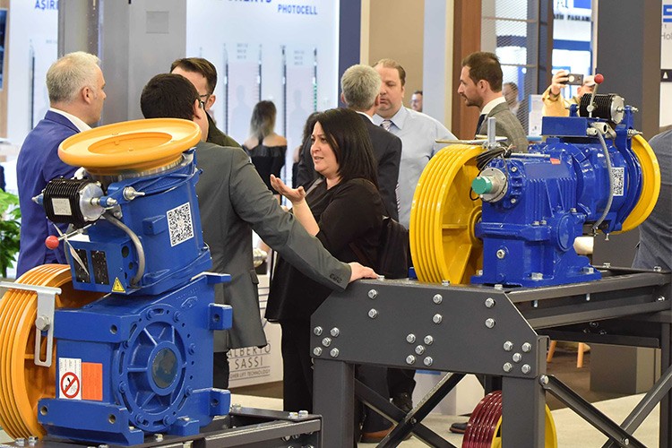 Güvenli teknolojiler Asansör İstanbul 2025'te