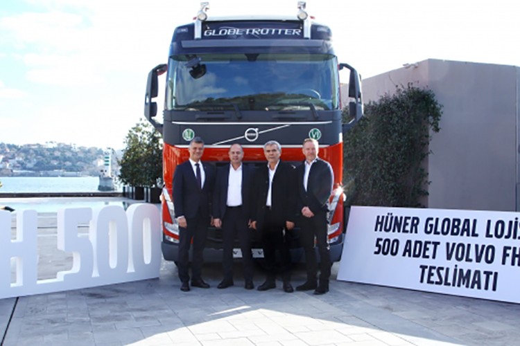 Hüner Global Lojistik'e 500 adet Volvo FH500 teslimatı