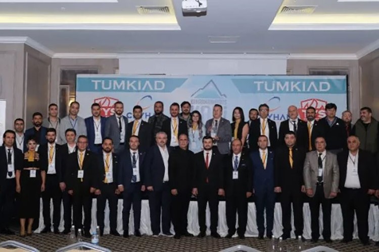 Kahramanmaraş'ta TÜMKİAD KOBİ Zirvesi düzenlendi