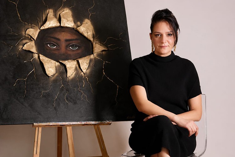 Ressam Meltem Kalafat'tan içsel dönüşüm temalı sergi
