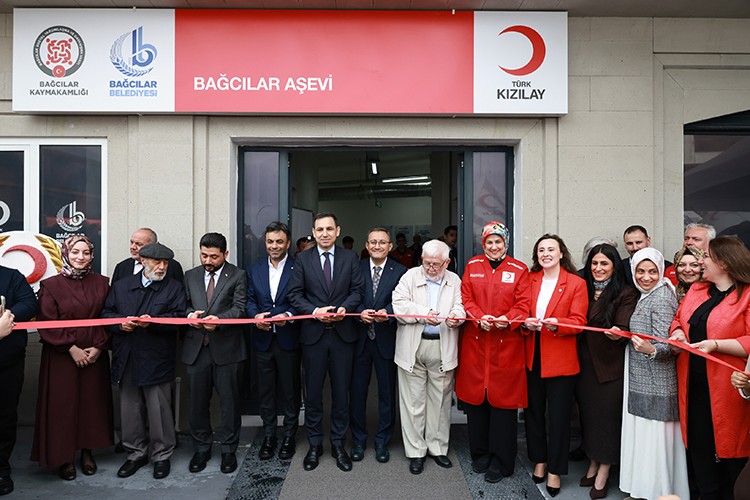 Kızılay'ın yeni aşevi Bağcılar'da kapılarını açtı