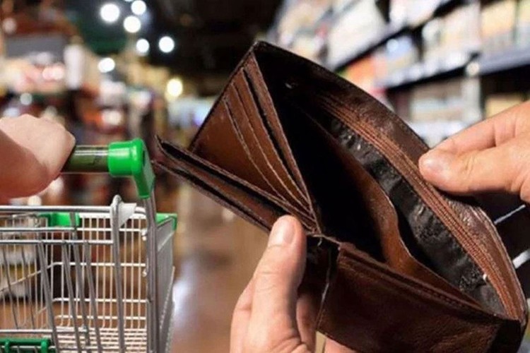 4 kişilik ailenin yoksulluk sınırı 33 bin 15 lira oldu