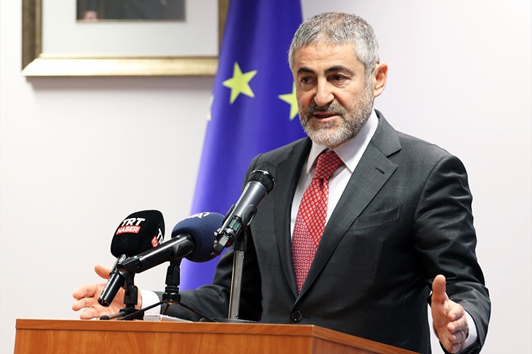 "Bütçesinden taviz vermeyen bir ülke varsa Türkiye'dir."