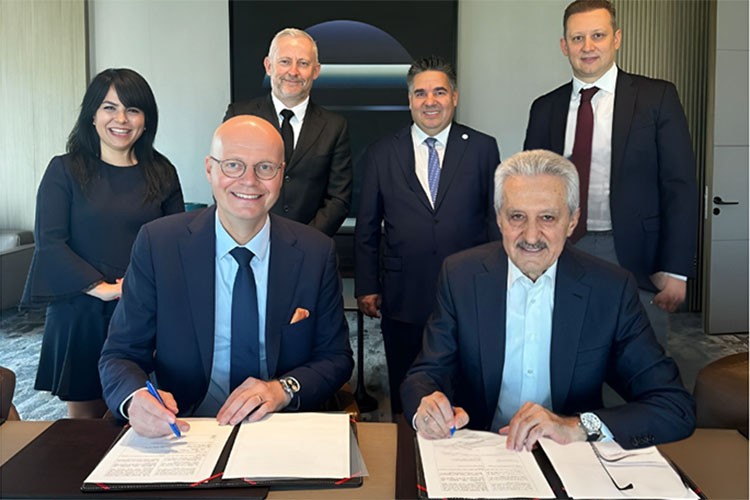 Zimmer Biomet ile Acıbadem Sağlık Grubu Anlaşma imzaladı