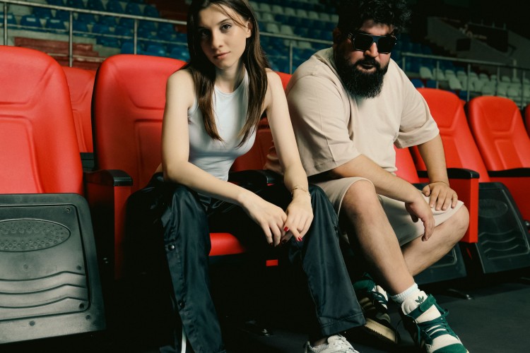 Eypio ve Asena'dan Filenin Sultanları'na