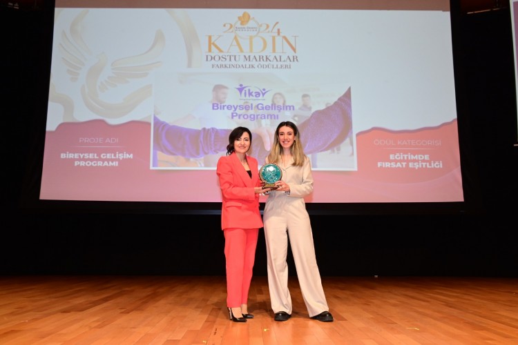 TİKAV'ın Bireysel Gelişim Programı'na Anlamlı Ödül