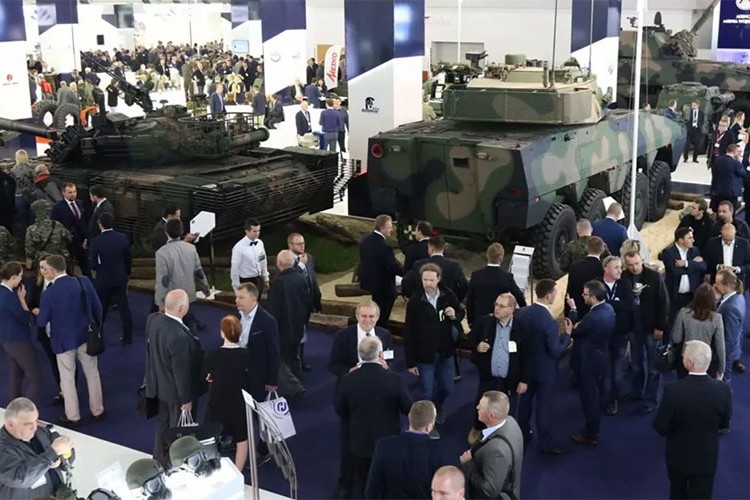 Polonya'daki savunma fuarına 10 firmamız katılıyor