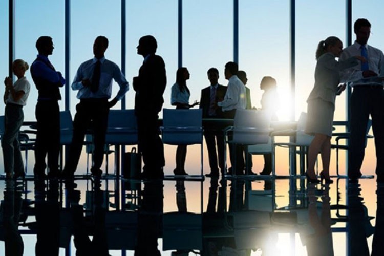 İstihdamın yıllık ortalama 909 bin kişi artması bekleniyor