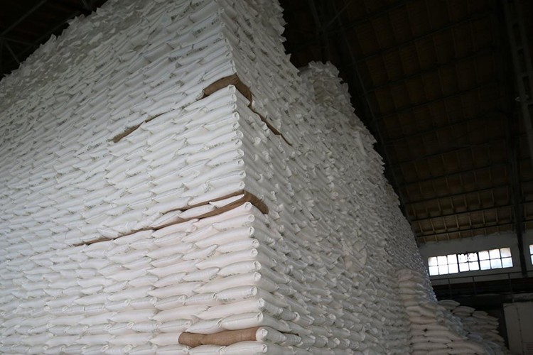 Şeker için kontenjan açılıp ithalat yetkisi verilecek