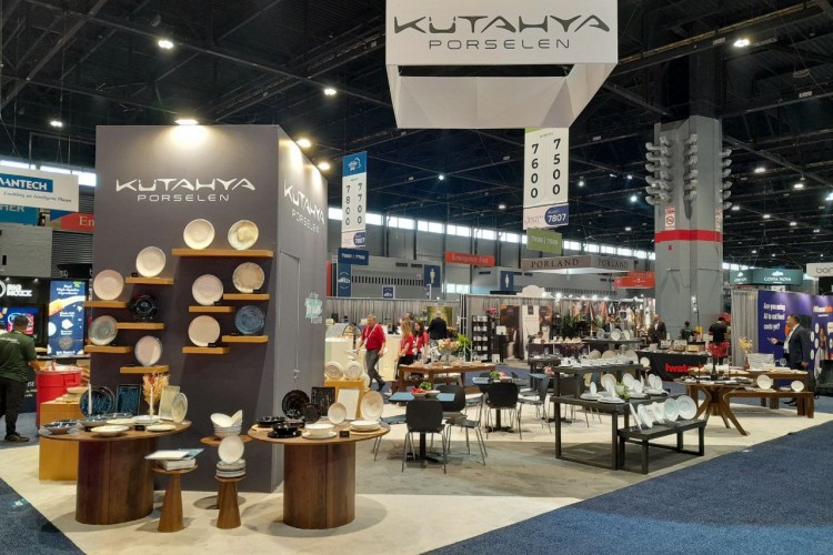 Kütahya Porselen en yeni koleksiyonlarını sergiledi