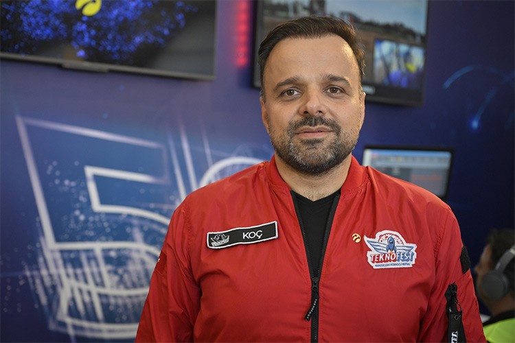 5G teknolojisiyle kullanıcılarının verimliliklerini artırmayı hedefliyor