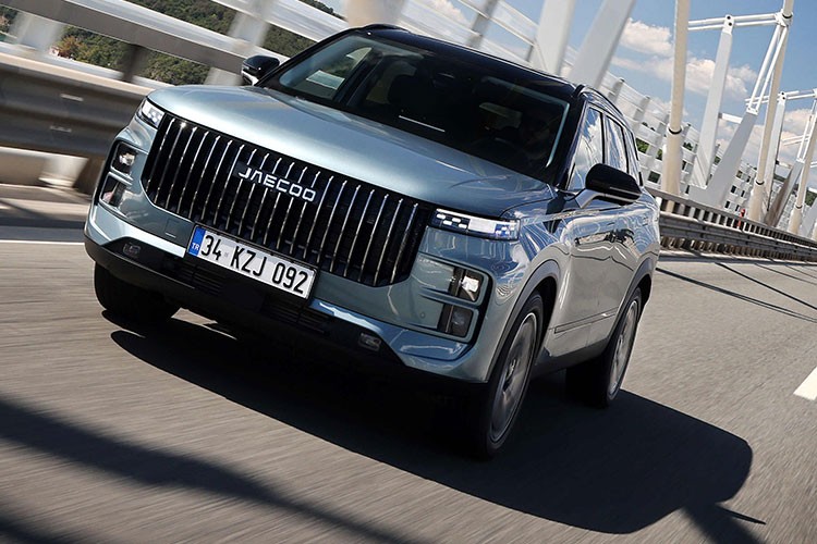 Kullanıcılarına Sıra Dışı Lüks SUV Deneyimi Yaşatıyor