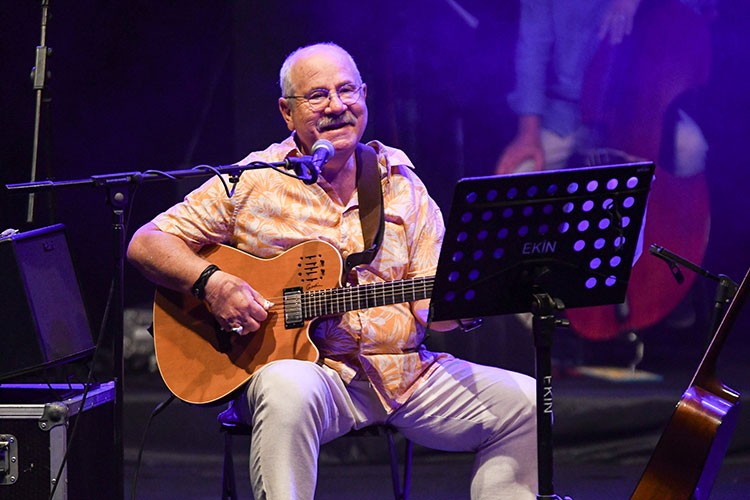 "Müzik sizinle varolur"