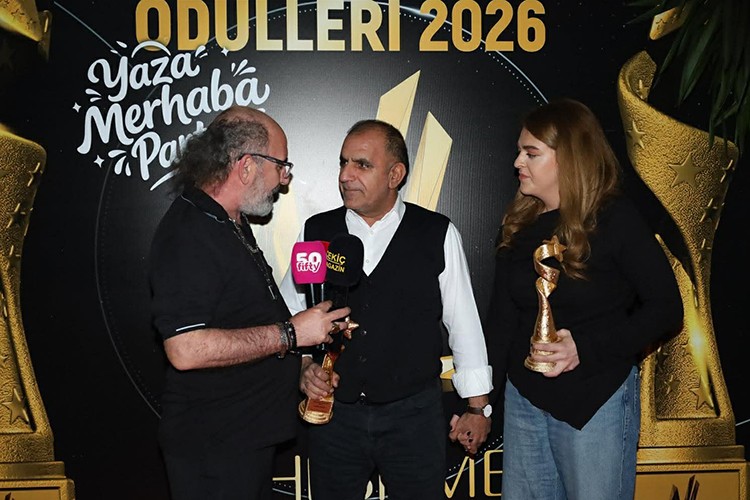 Baba - kız aynı gece ödül aldı