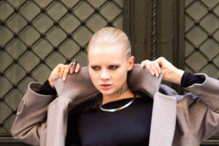 ILONI BY DİLAN, 8 MART DÜNYA KADINLAR GÜNÜ'NDE DE KADINLARI ÖZEL HİSSETTİRİYOR