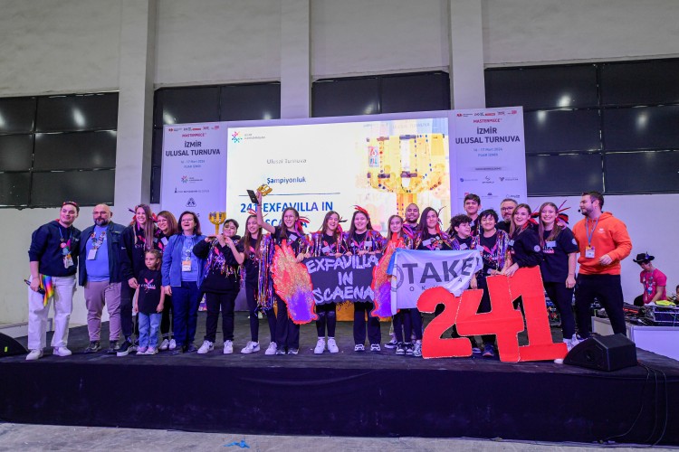 Türkiye'nin bilim kahramanları İzmir'de buluştu