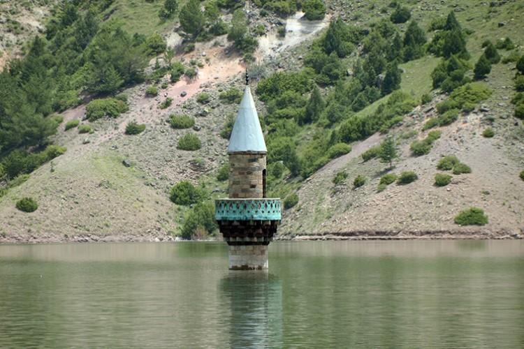 Karakurt HES Barajı'nda su seviyesi yükseldi